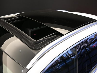 MERCEDES-BENZ GLC - 9