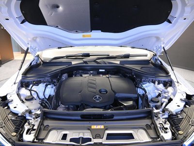 MERCEDES-BENZ GLC - 10