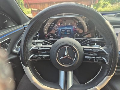صورة 4 لـ 2025 Mercedes-BENZ E-CLASS