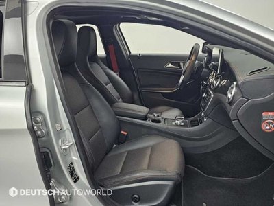 MERCEDES-BENZ GLA - 10