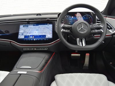 MERCEDES-BENZ E-CLASS - 9