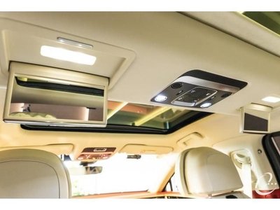 صورة 9 لـ 2024 Bentley FLYING SPUR