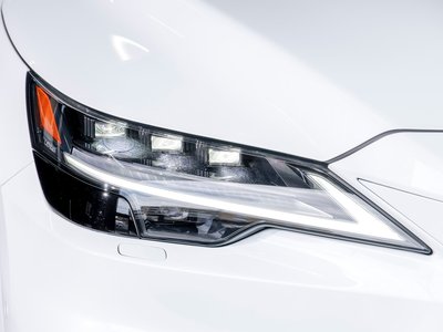 صورة مصغرة 35 لـ 2023 Lexus RX