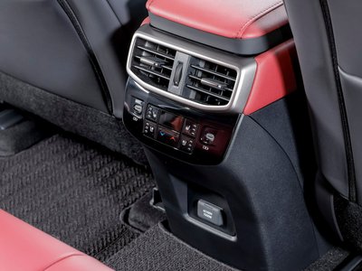 صورة مصغرة 55 لـ 2023 Lexus RX
