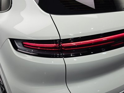 PORSCHE CAYENNE - 10