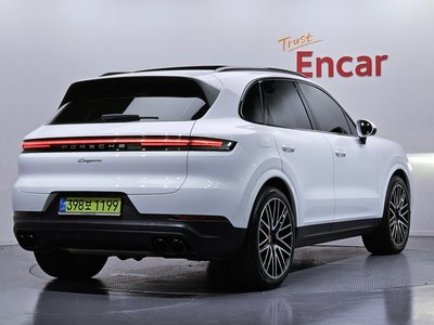 PORSCHE CAYENNE - 4