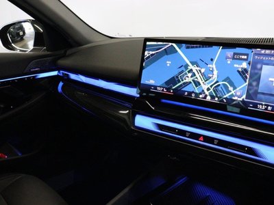 2025 BMW 5 SERIES — миниатюра 36