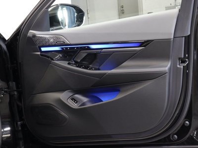 2025 BMW 5 SERIES — миниатюра 56
