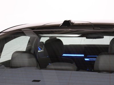 2025 BMW 5 SERIES photo 9