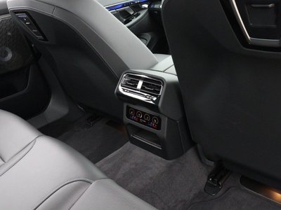 2025 BMW 5 SERIES — миниатюра 63