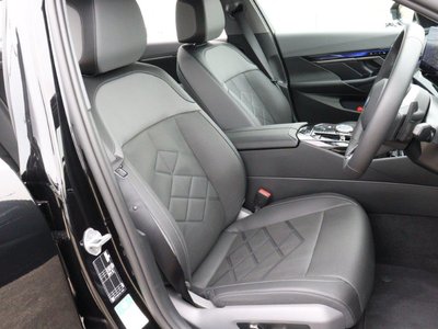 2025 BMW 5 SERIES — миниатюра 18