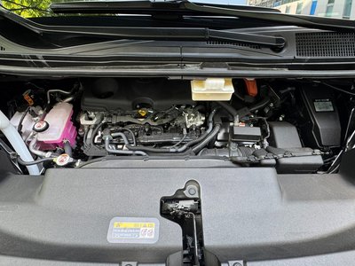 TOYOTA ALPHARD - 10