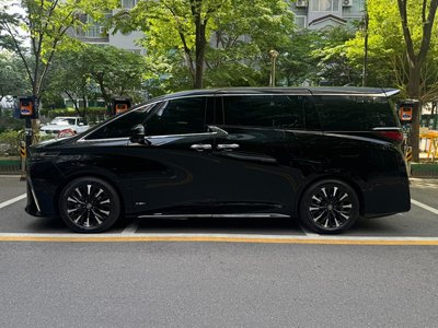 TOYOTA ALPHARD - 3