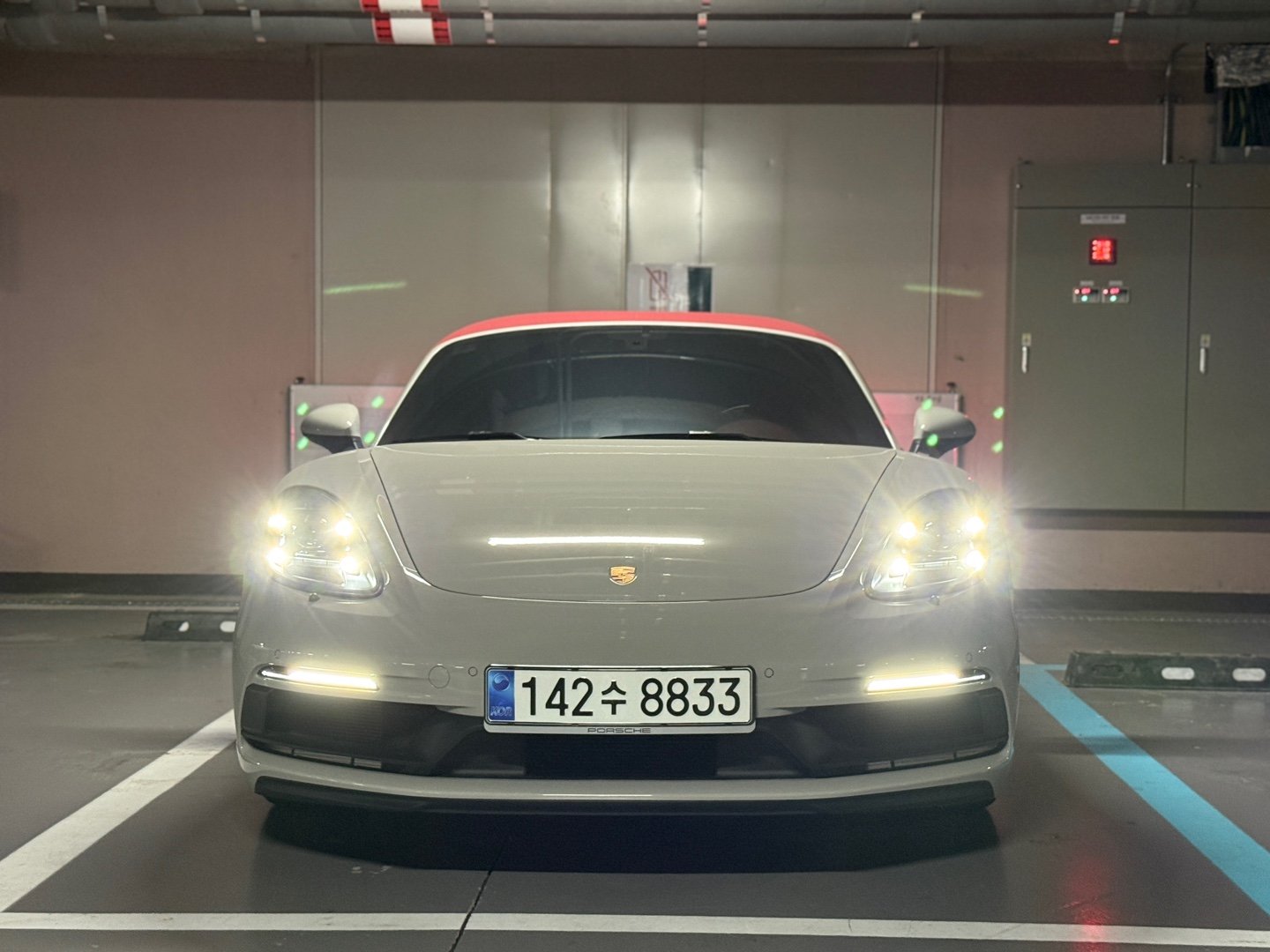 PORSCHE 718 - View 1