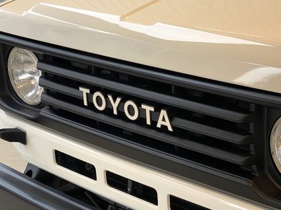 2002 Toyota LAND CRUISER 70 — фото 6