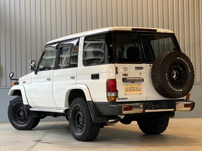 2002 Toyota LAND CRUISER 70 — фото 3