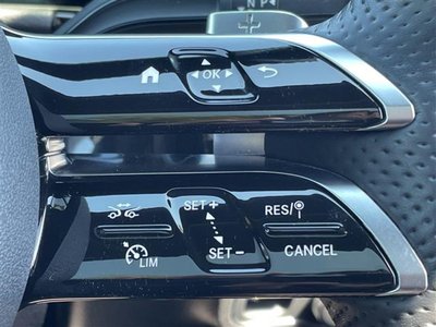 MERCEDES-BENZ GLA - 10