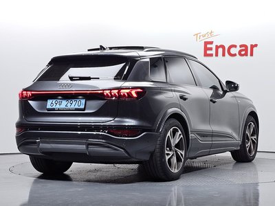AUDI Q6 - 4