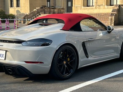 PORSCHE 718 SPYDER 4.0 - 5