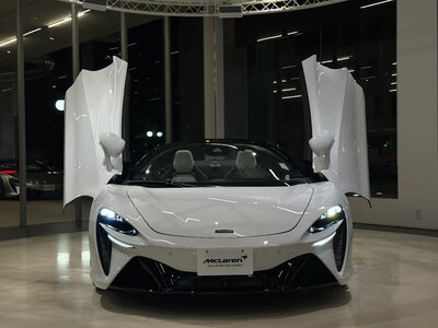 MCLAREN ARTURA SPIDER - 10