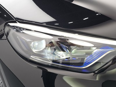 صورة 9 لـ 2023 Mercedes-BENZ GLC