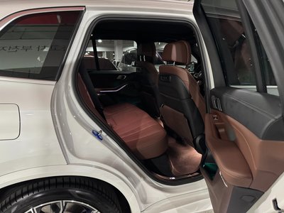صورة 10 لـ 2021 BMW X5