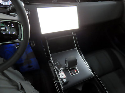 2025 LAND Rover RANGE ROVER EVOQUE — миниатюра 12