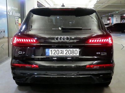 2022 AUDI Q7 — фото 6