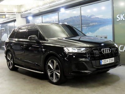 2022 AUDI Q7 — фото 1