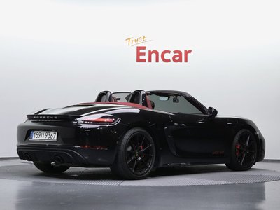 صورة 3 لـ 2022 Porsche 718