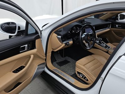 PORSCHE PANAMERA - 10