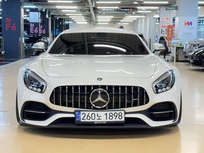 MERCEDES-BENZ AMG GT - 3