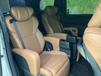 صورة 5 لـ 2024 Toyota VELLFIRE