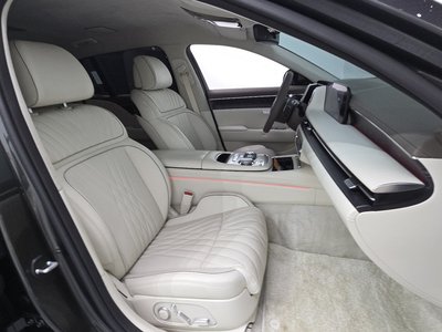 2022 Genesis G90 (RS4) — миниатюра 17