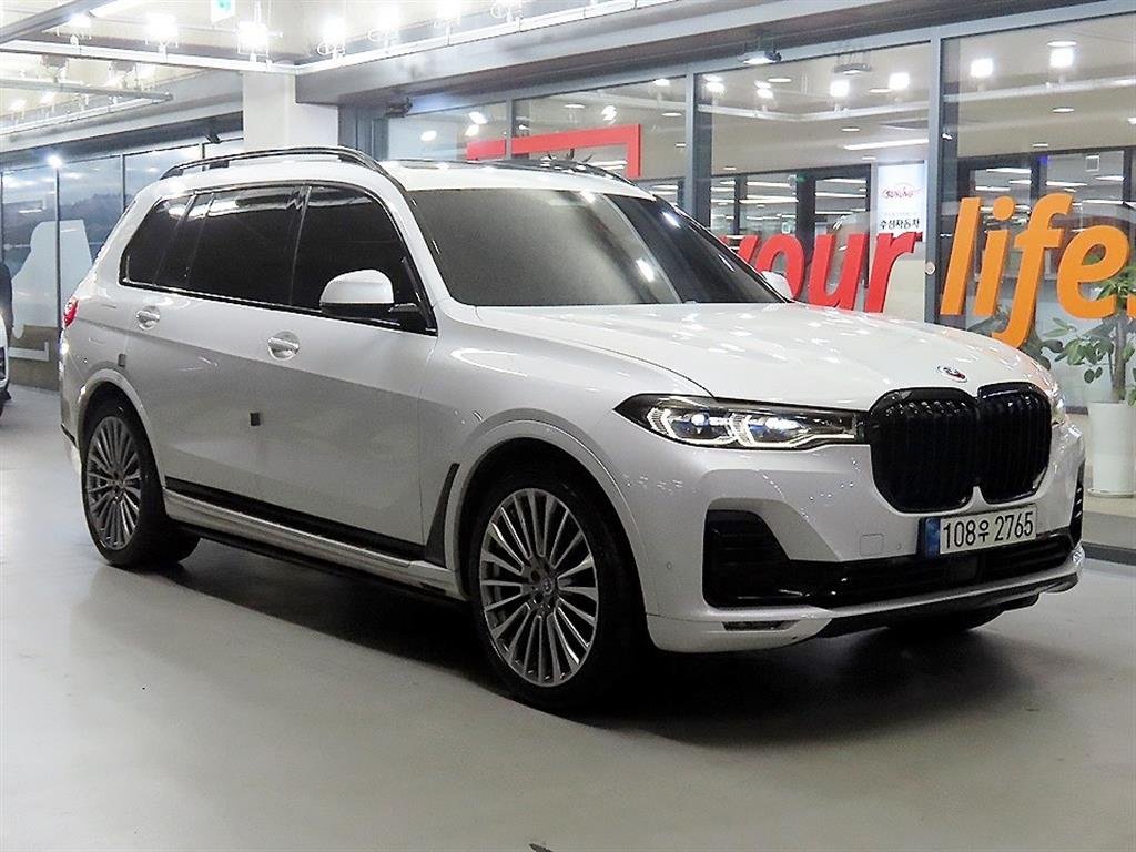 BMW X7 - View 1