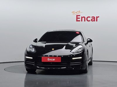 PORSCHE PANAMERA - 2