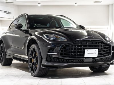 ASTON MARTIN DBX