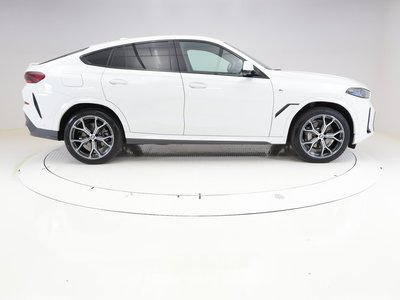 صورة 6 لـ 2024 BMW X6