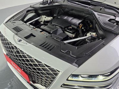 2021 Genesis GV80 photo 7