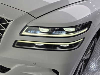 2021 Genesis GV80 photo 9