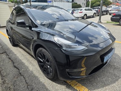 2024 Tesla MODEL Y photo 8