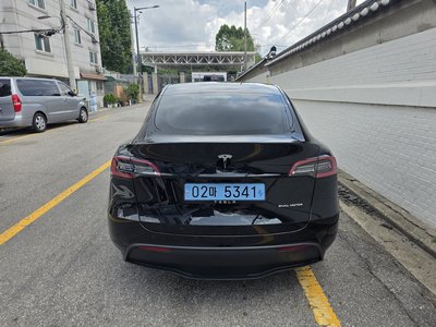 2024 Tesla MODEL Y photo 4