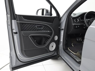 BENTLEY BENTAYGA - 8