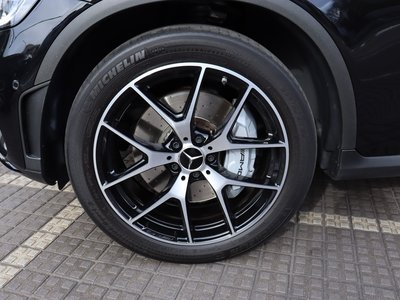 MERCEDES-BENZ GLC AMG - 8