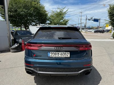 2021 AUDI RS Q8 照片 2