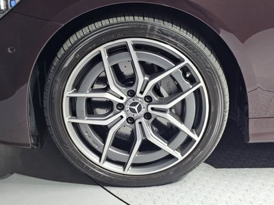 MERCEDES-BENZ E-CLASS - 6