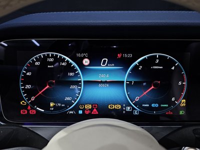 MERCEDES-BENZ E-CLASS - 8