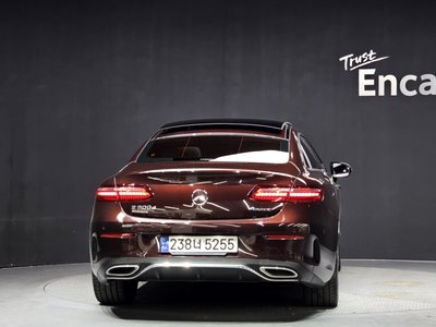 MERCEDES-BENZ E-CLASS - 3