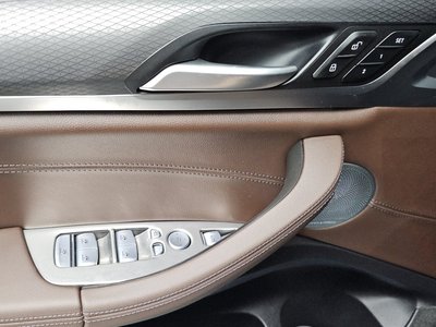 صورة مصغرة 30 لـ 2025 BMW X4