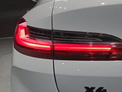 صورة 10 لـ 2025 BMW X4